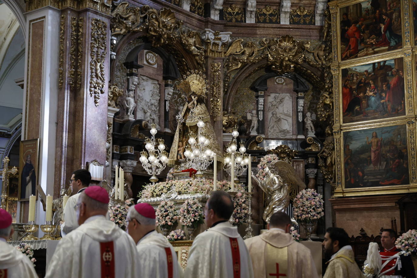 La Catedral de Valencia en la celebración de la misa solemne del centenario de la coronación