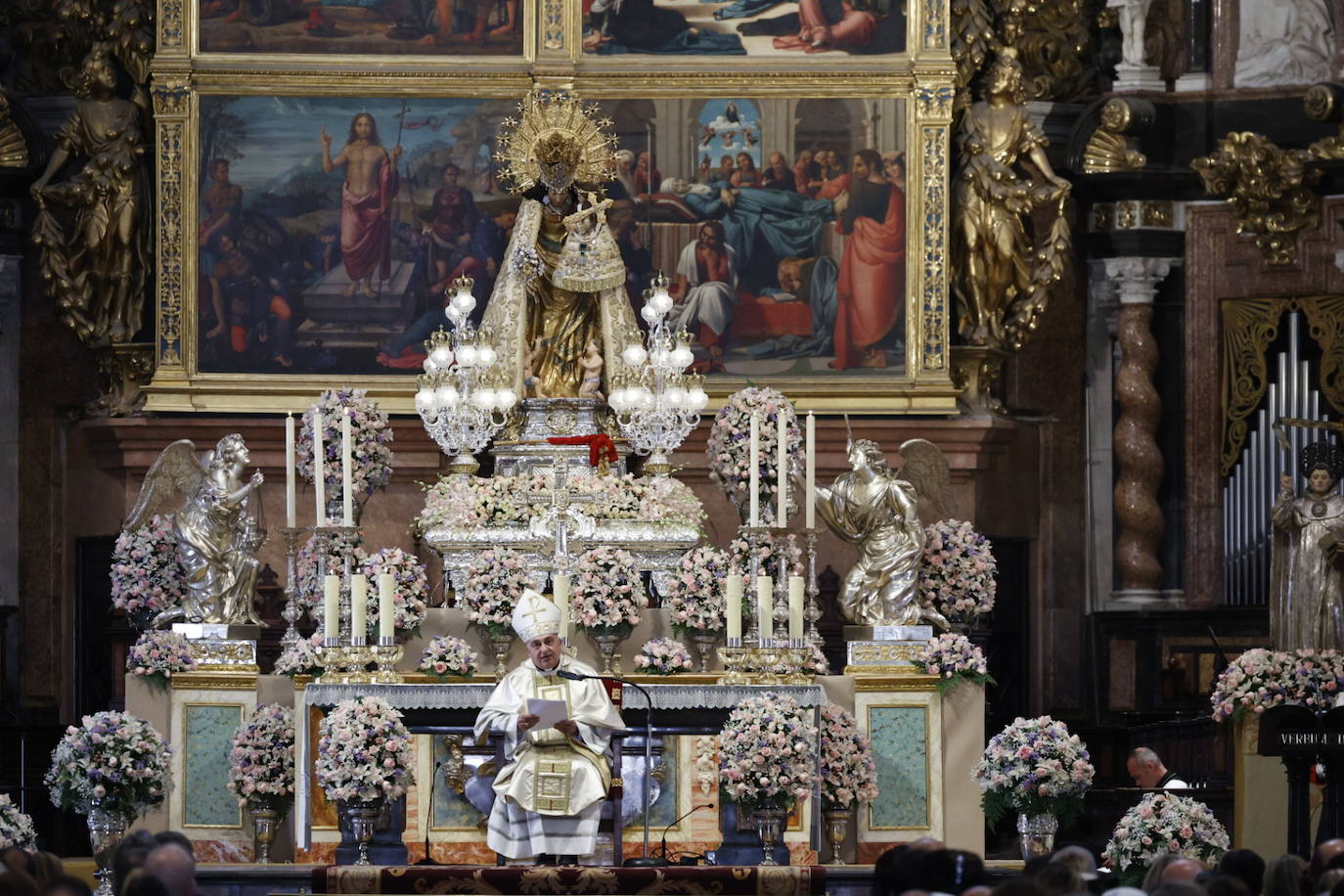 La Catedral de Valencia en la celebración de la misa solemne del centenario de la coronación