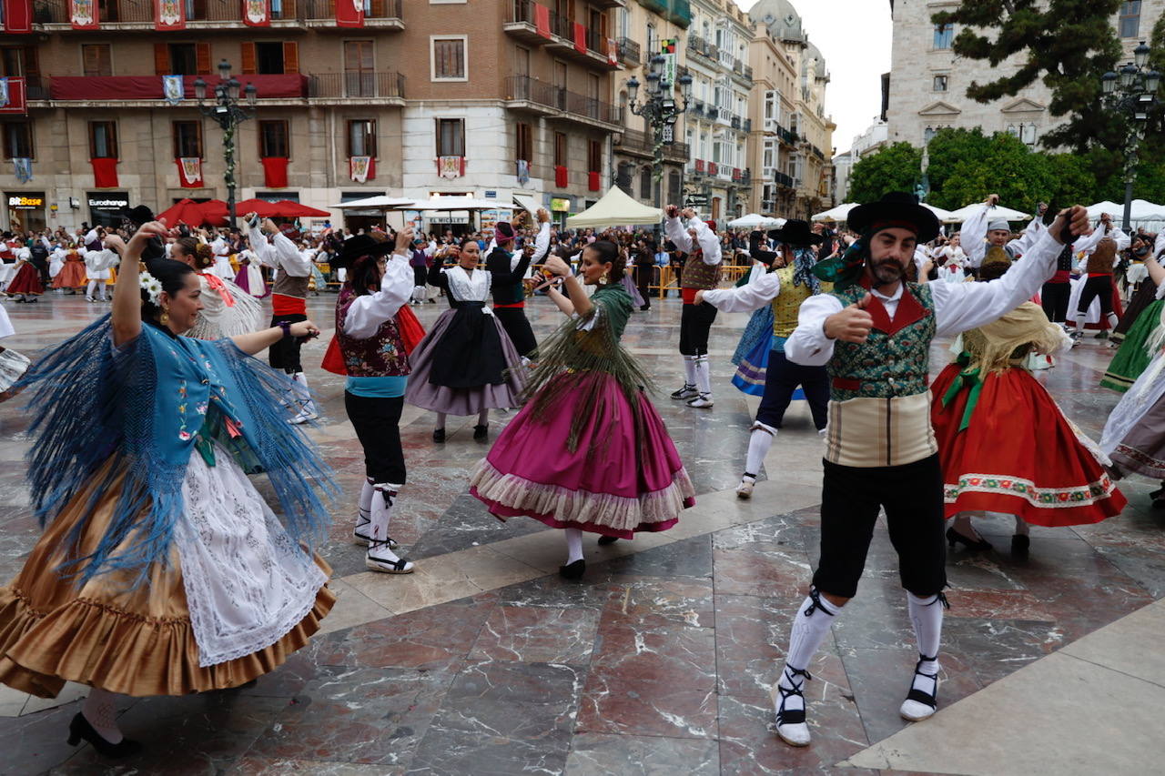 Así ha sido la dansà dels Pobles por el Centenario de la Coronación de la Virgen