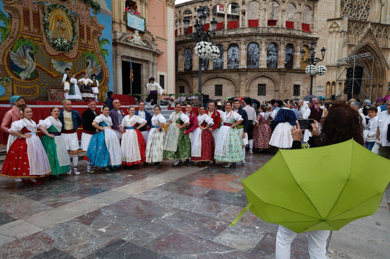 Así ha sido la dansà dels Pobles por el Centenario de la Coronación de la Virgen