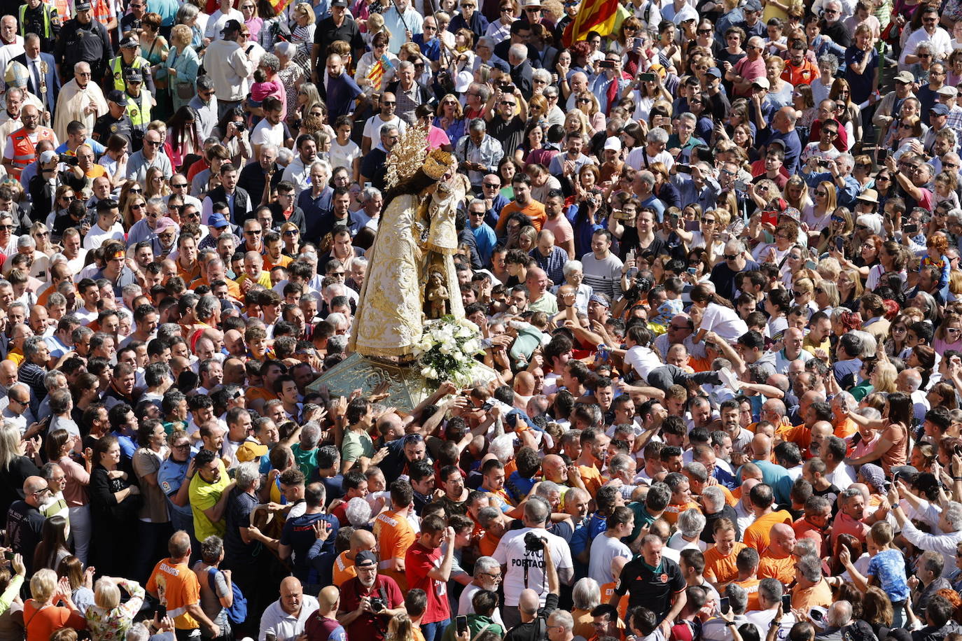 Así ha sido el Traslado de la Virgen de los Desamparados