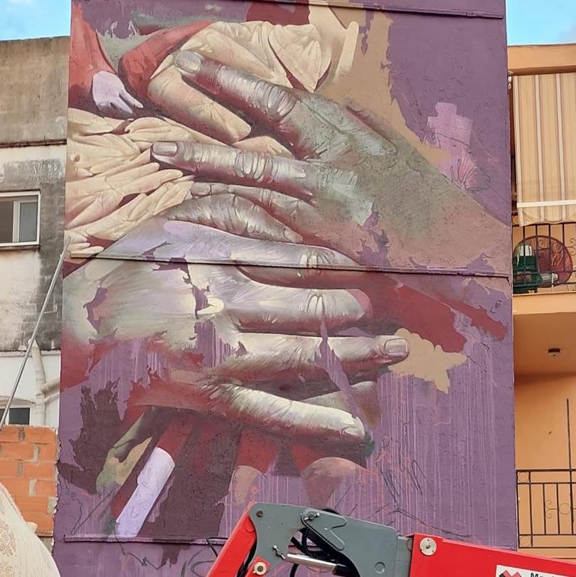 Imagen secundaria 1 - Las fachadas se convierten en lienzos en Alberic