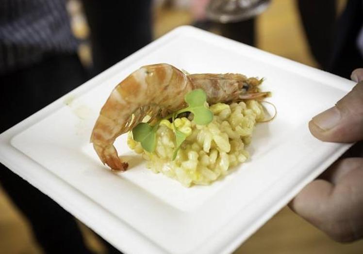 Imagen principal - El langostino se pone en el centro de las Jornadas Gastronómicas y el Concurso Nacional de Cocina de Vinaròs