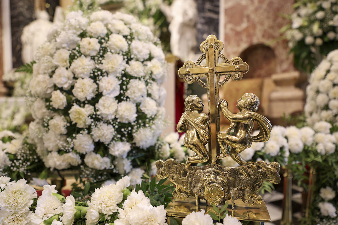 Ofrenda de los floristas a la Virgen de los Desamparados