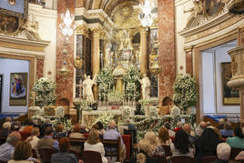 Ofrenda de los floristas a la Mare de Déu.