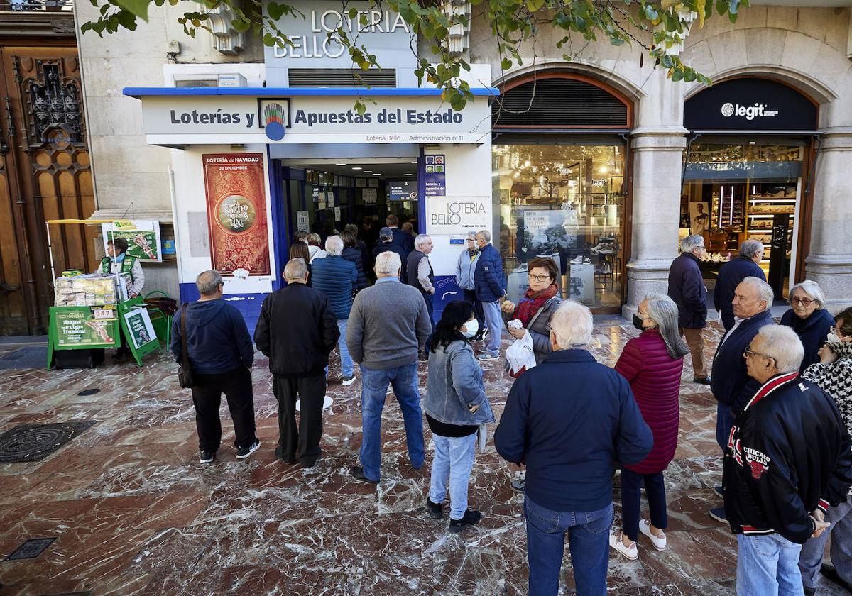 Colas en una administración de Loterías y Apuestas del Estado