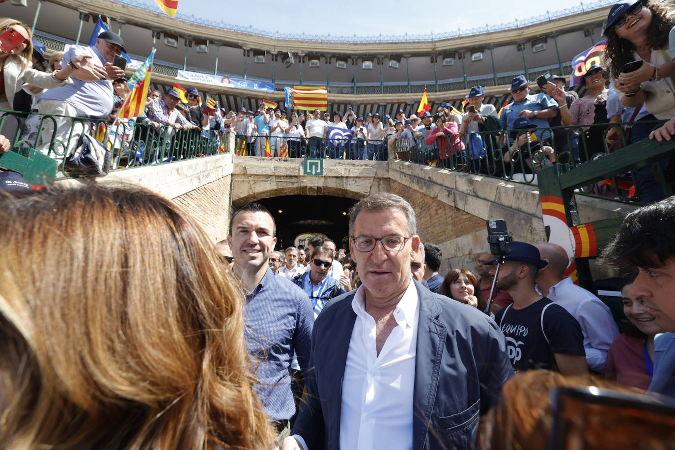 Fotos: el PP llena la plaza de toros en su mitin en Valencia