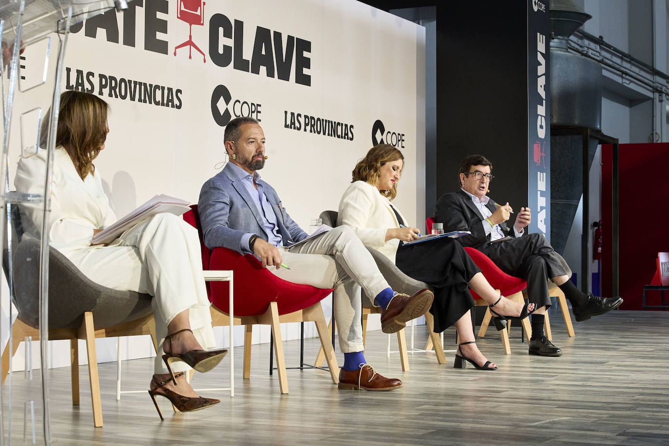 Los candidatos a la alcaldía de Valencia, en el último debate clave de LAS PROVINCIAS