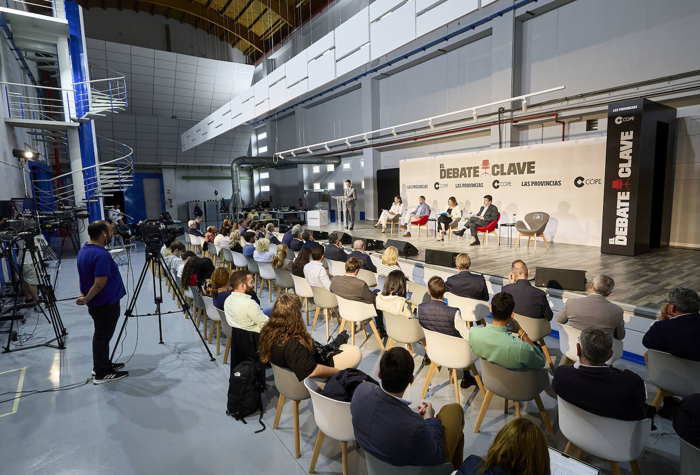 Los candidatos a la alcaldía de Valencia, en el último debate clave de LAS PROVINCIAS