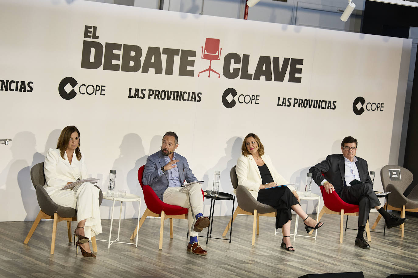 Los candidatos a la alcaldía de Valencia, en el último debate clave de LAS PROVINCIAS