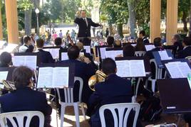 La Banda Municipal de Castelló cierra temporada con un concierto por la paz junto a más de 200 voces