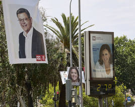 Cartelería electoral en Valencia.