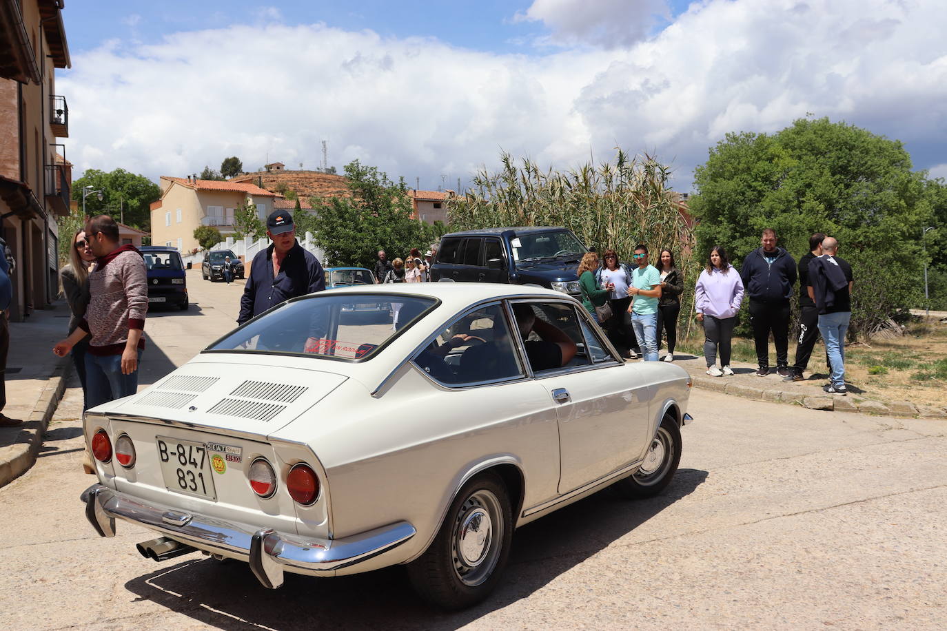 Los camiones y furgones de nuestros abuelos se dieron cita en el Rincón de Ademuz