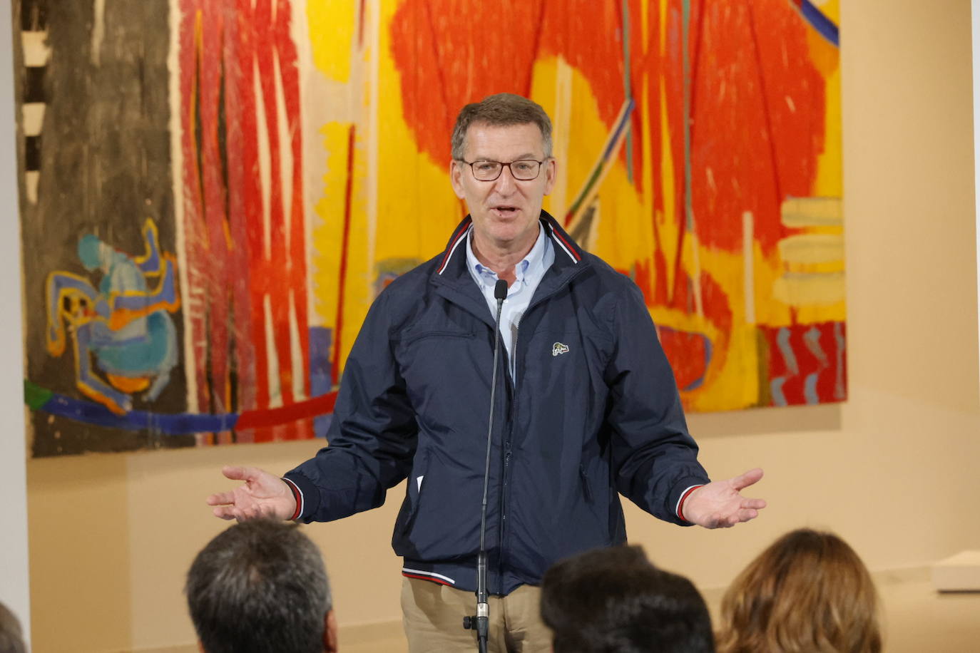 Fotos | Feijóo vuelve a Valencia: del mercado Central a la Fundación Bancaja