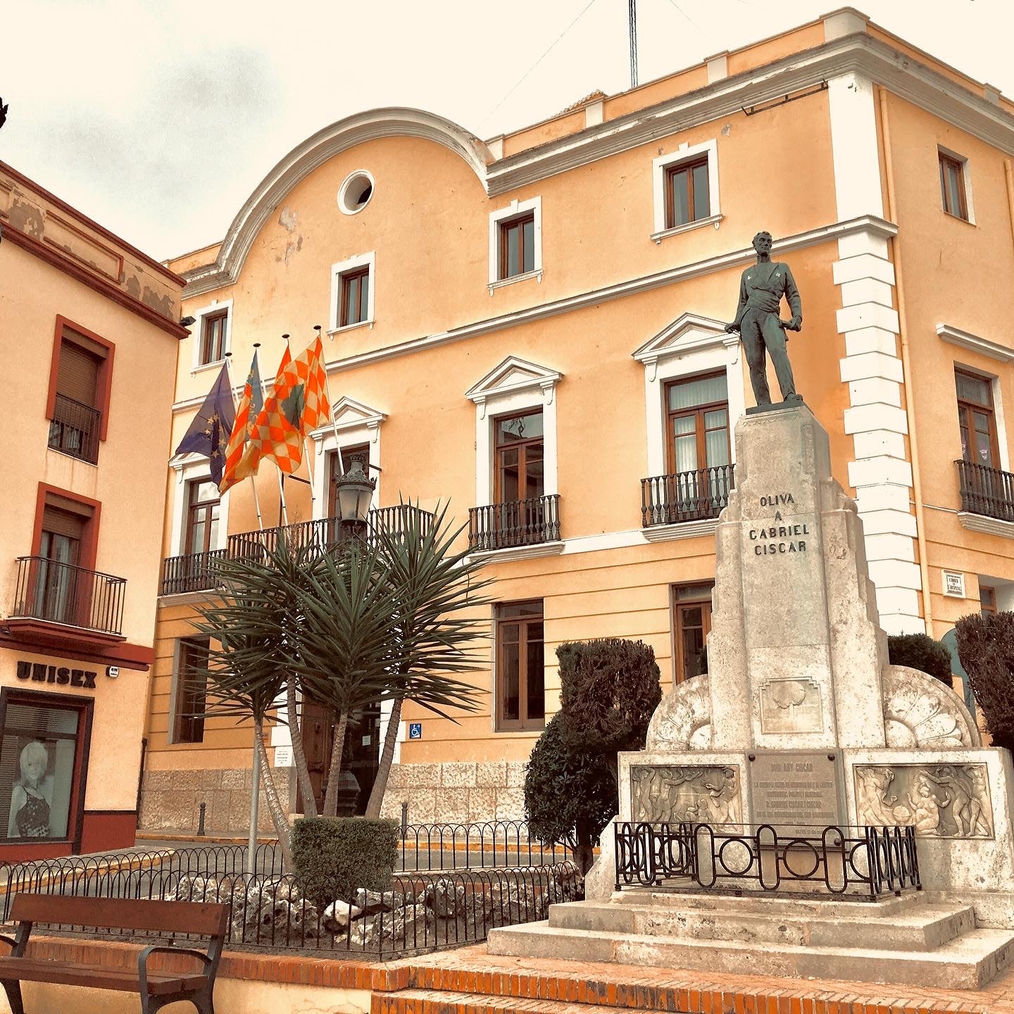 Ayuntamiento de Oliva.