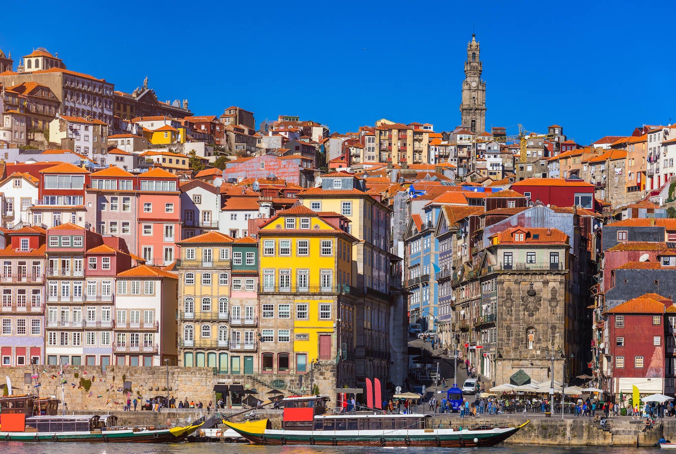 7. Oporto (Portugal).