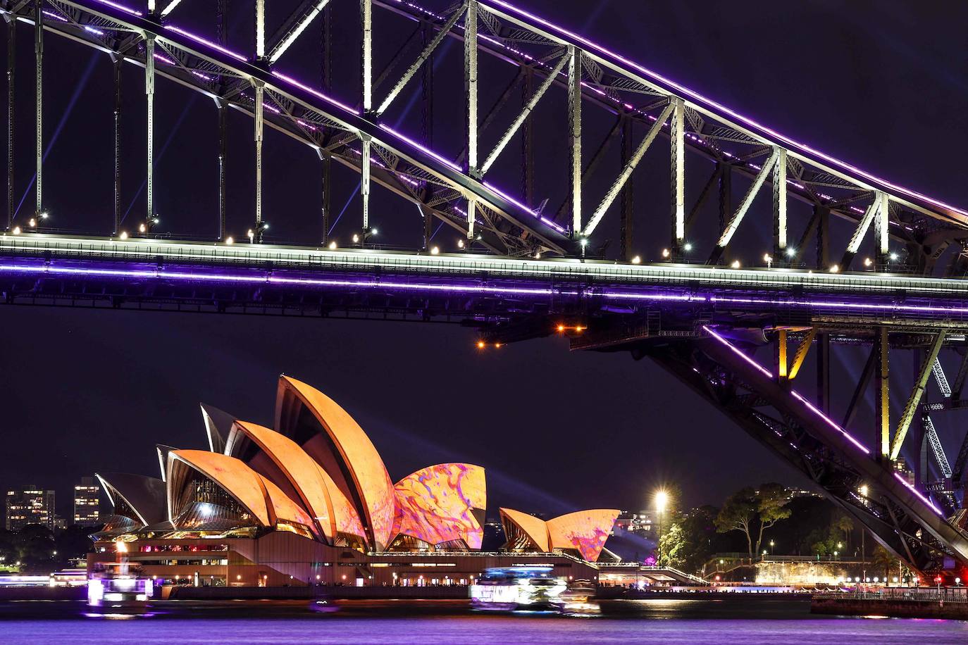 El Vivid Sydney festival llena la ciudad de luz y color