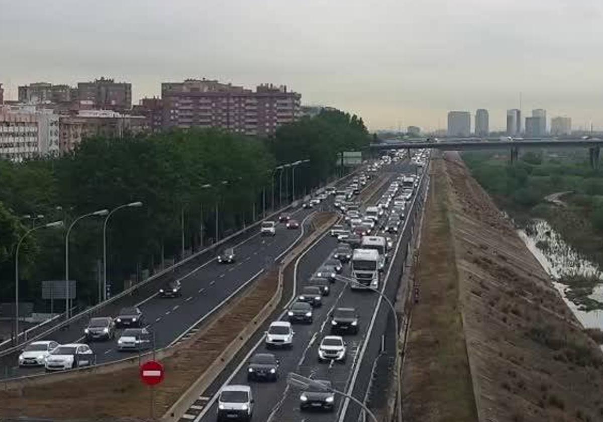 Atasco en la Pista de Silla, este viernes