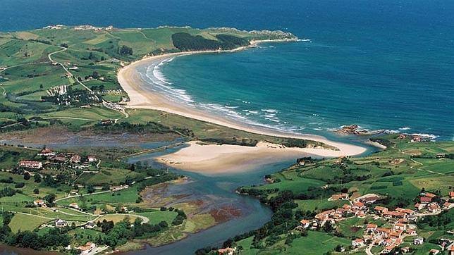 Playa de Oyambre y La Rabia