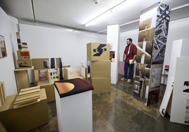 El 'trastero' en el que se ha convertido la galería 3 del IVAM con la exposición del alicantino Alberto Feijóo.