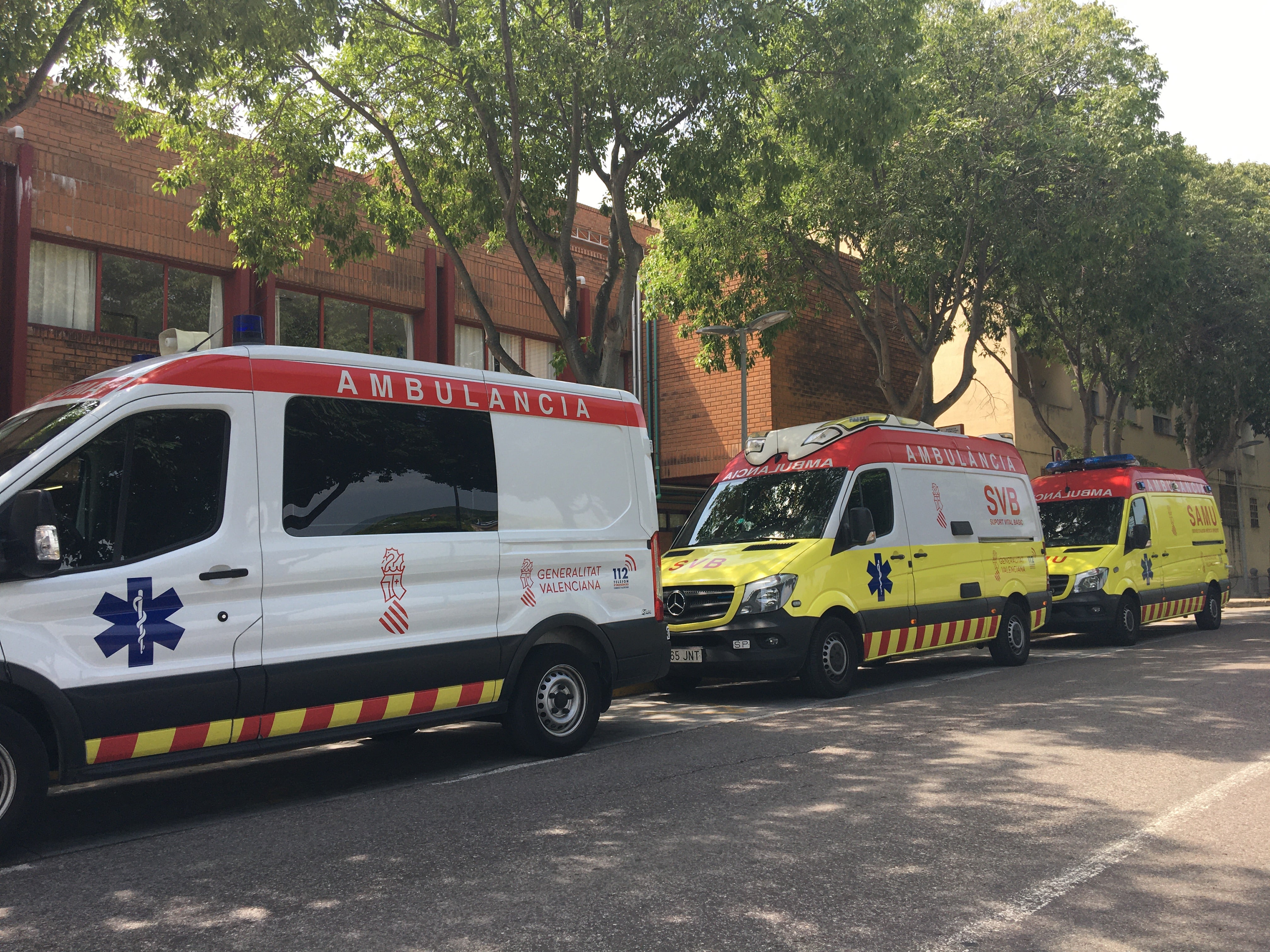 Un adulto y dos menores, heridos en un accidente de tráfico en Tavernes