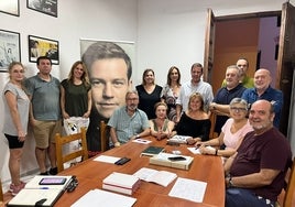 Miembros de la ejecutiva socialista tras la reunión de este jueves.