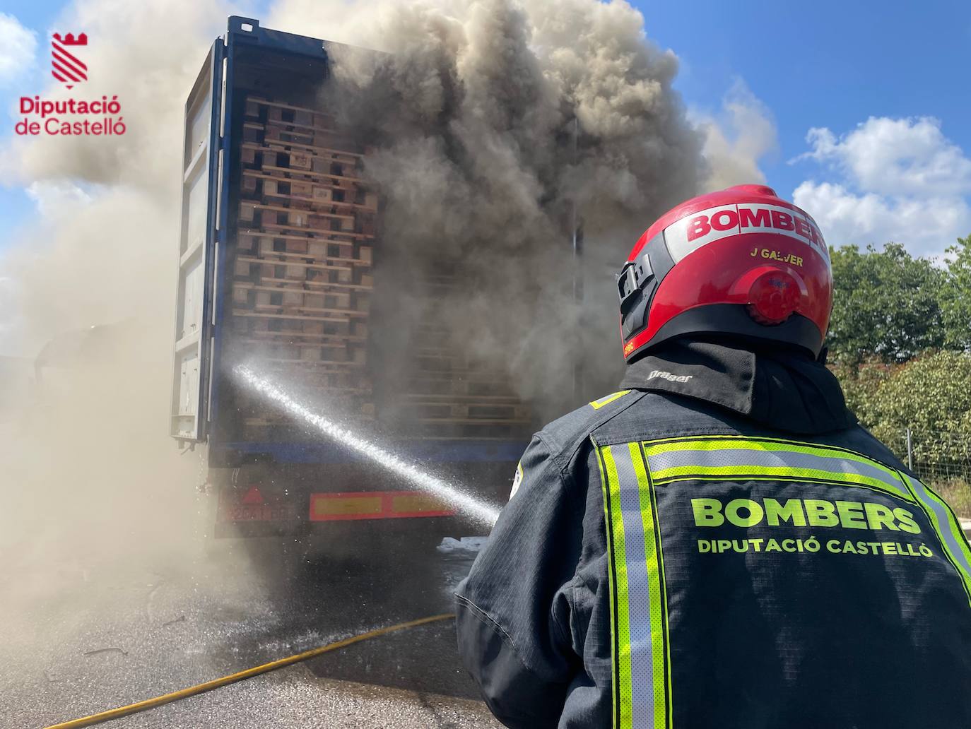 Accidente entre dos camiones en la A-7