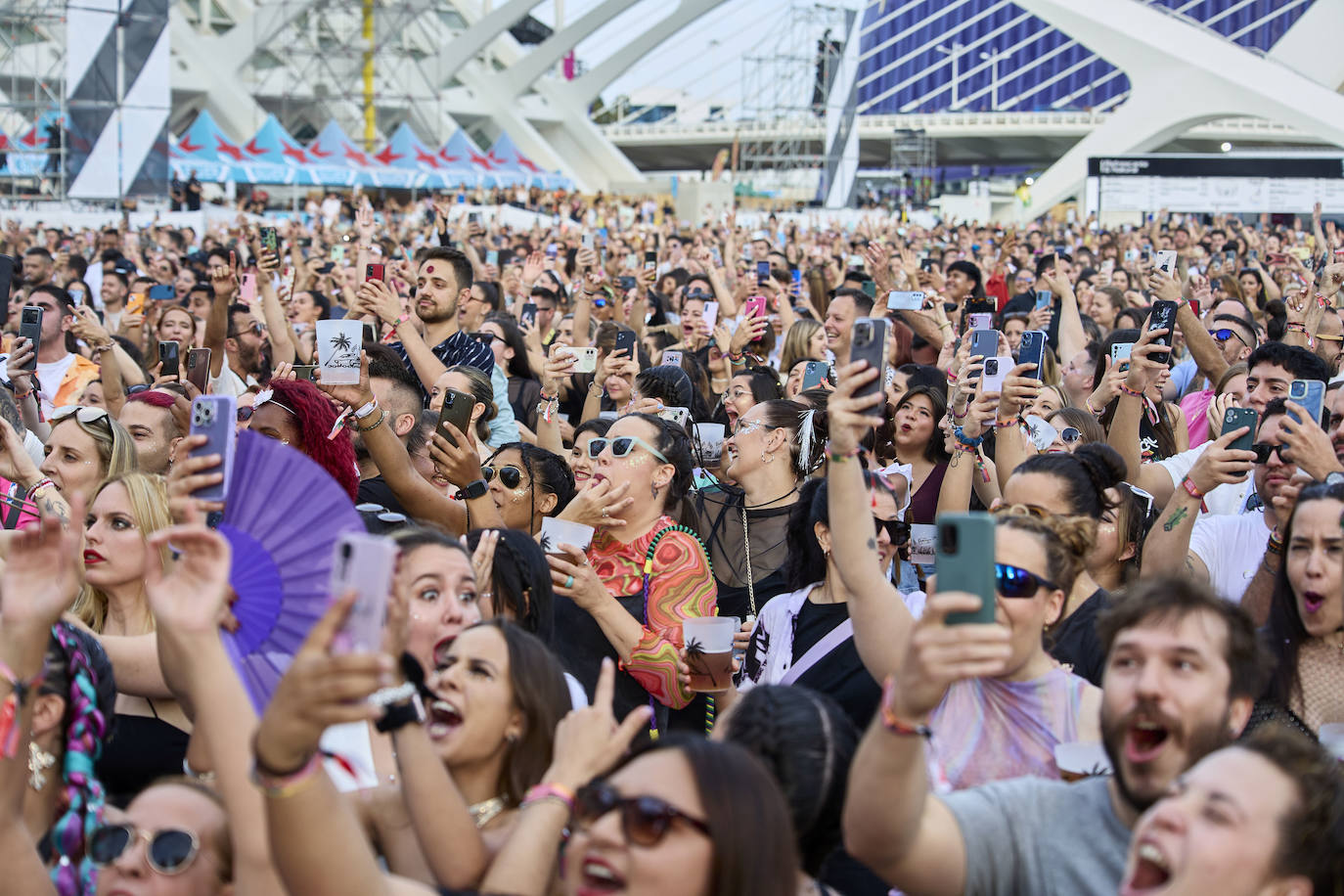 El reggaeton conquista la Ciudad de las Artes y las Ciencias de Valencia