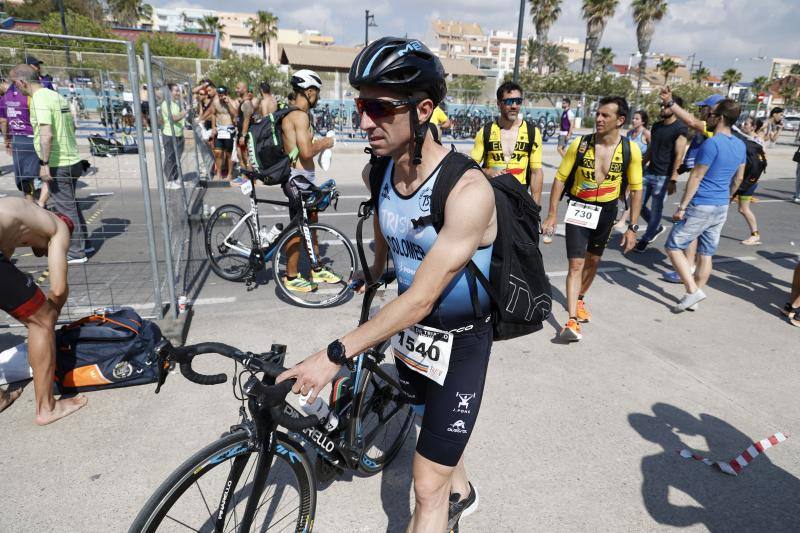 Las imágenes del III Triatlón Valencia-Playa de la Malvarrosa