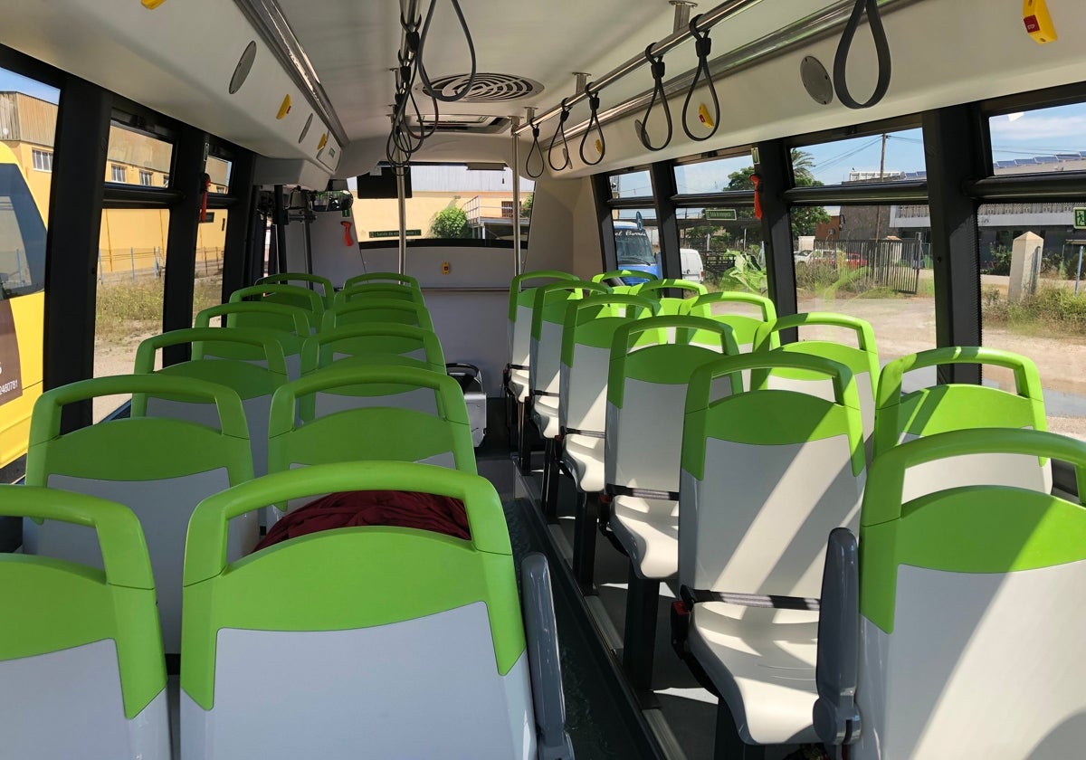 El nuevo servicio transporte de autobús urbano de Xàtiva entra en funcionamiento
