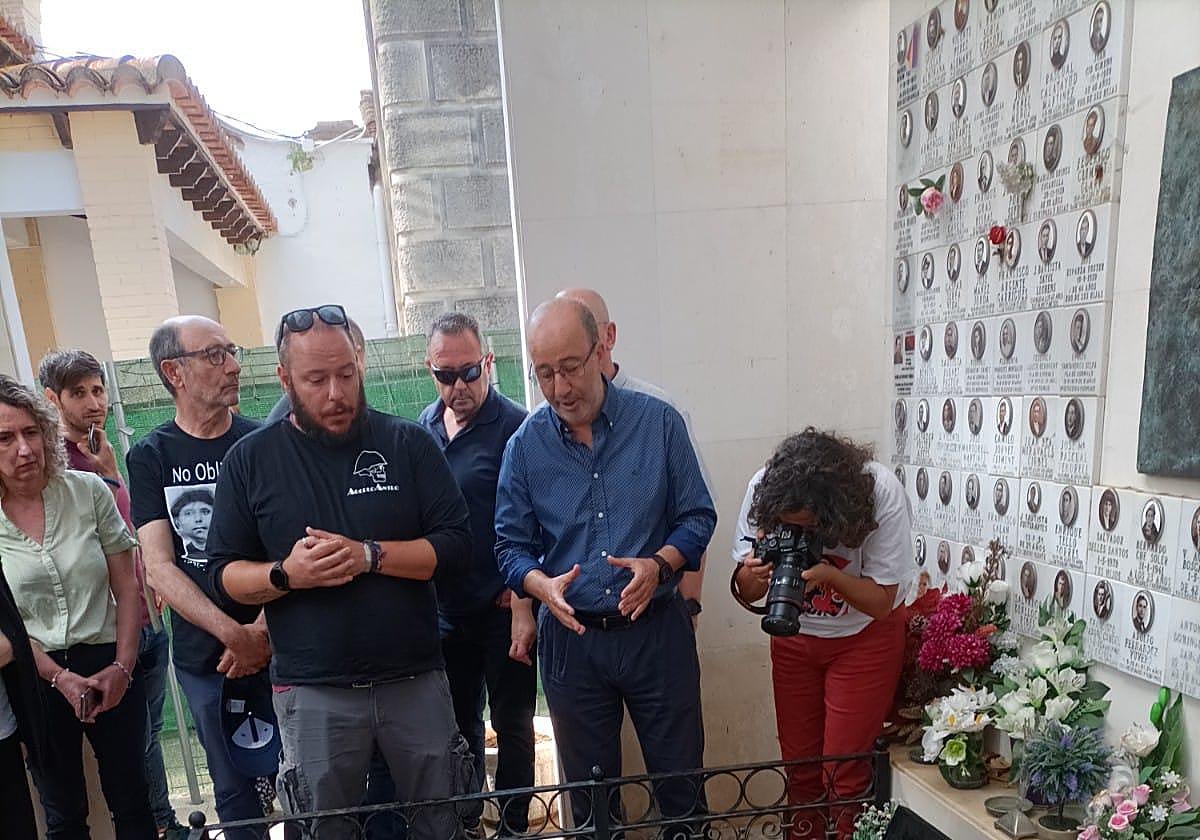 Apertura de la fosa.