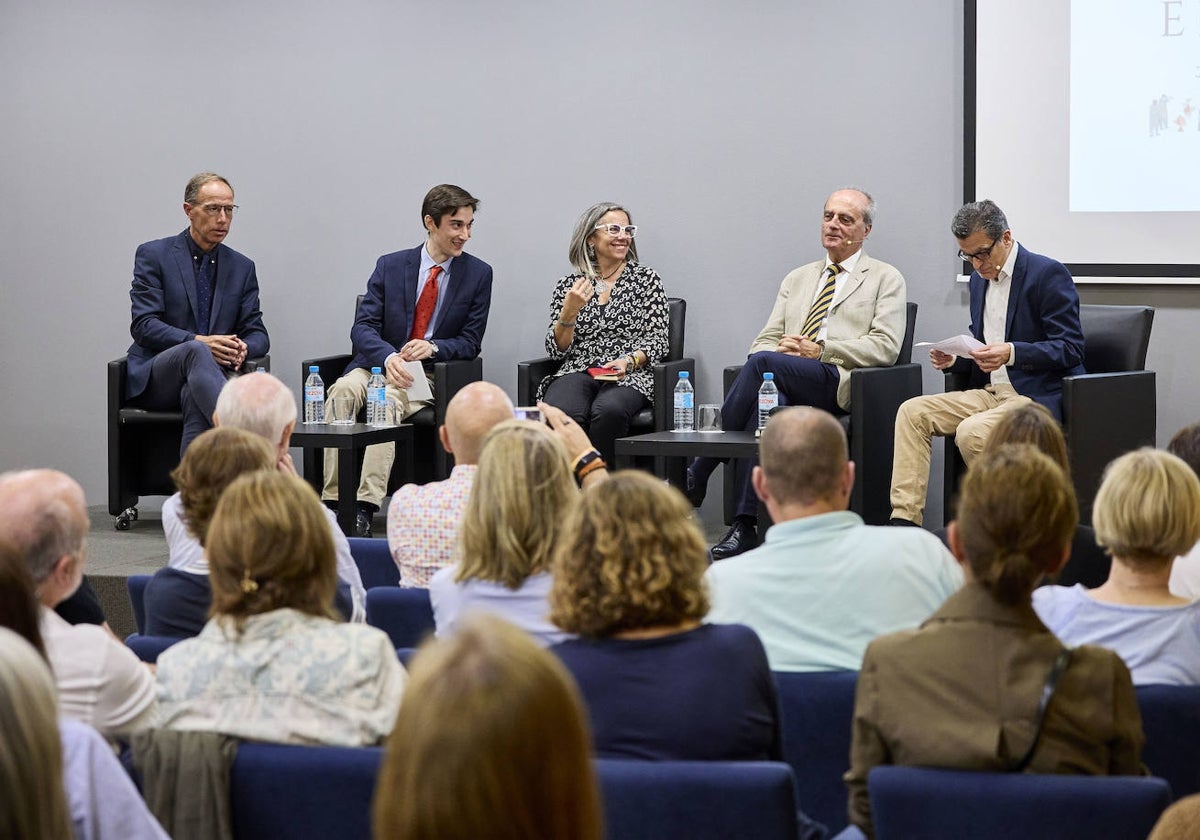 Mesa redonda incluida en el II Foro de Educación José María Salaverri.