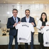 Corona y Baraja ya negocian la renovación del entrenador con el Valencia