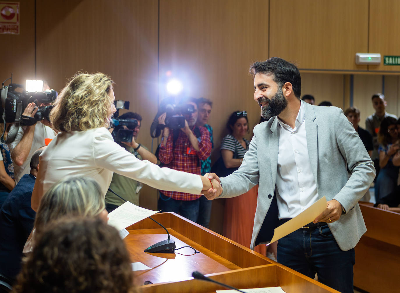 Recogida de actas de todos los concejales del Ayuntamiento de Valencia