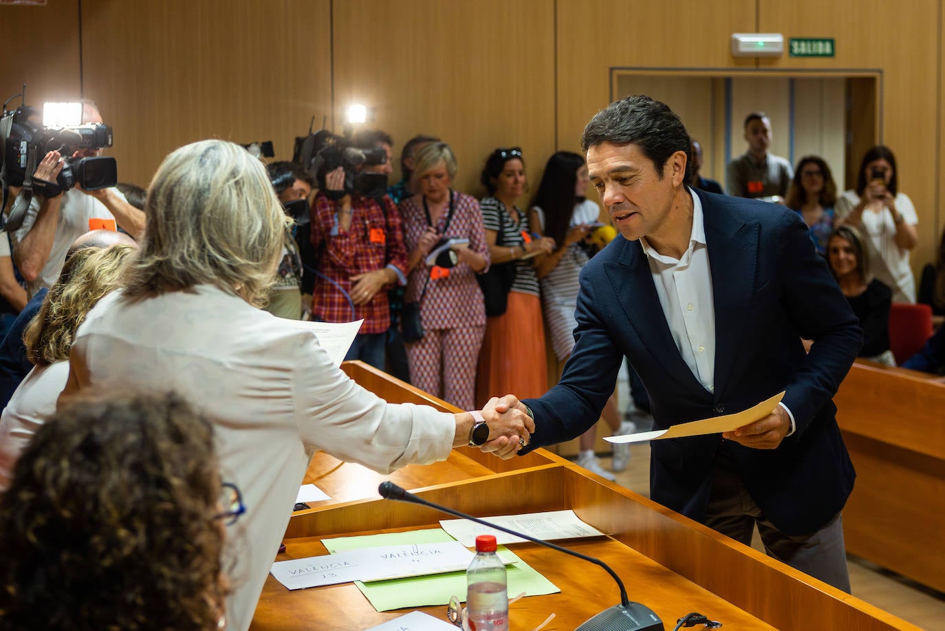 Recogida de actas de todos los concejales del Ayuntamiento de Valencia