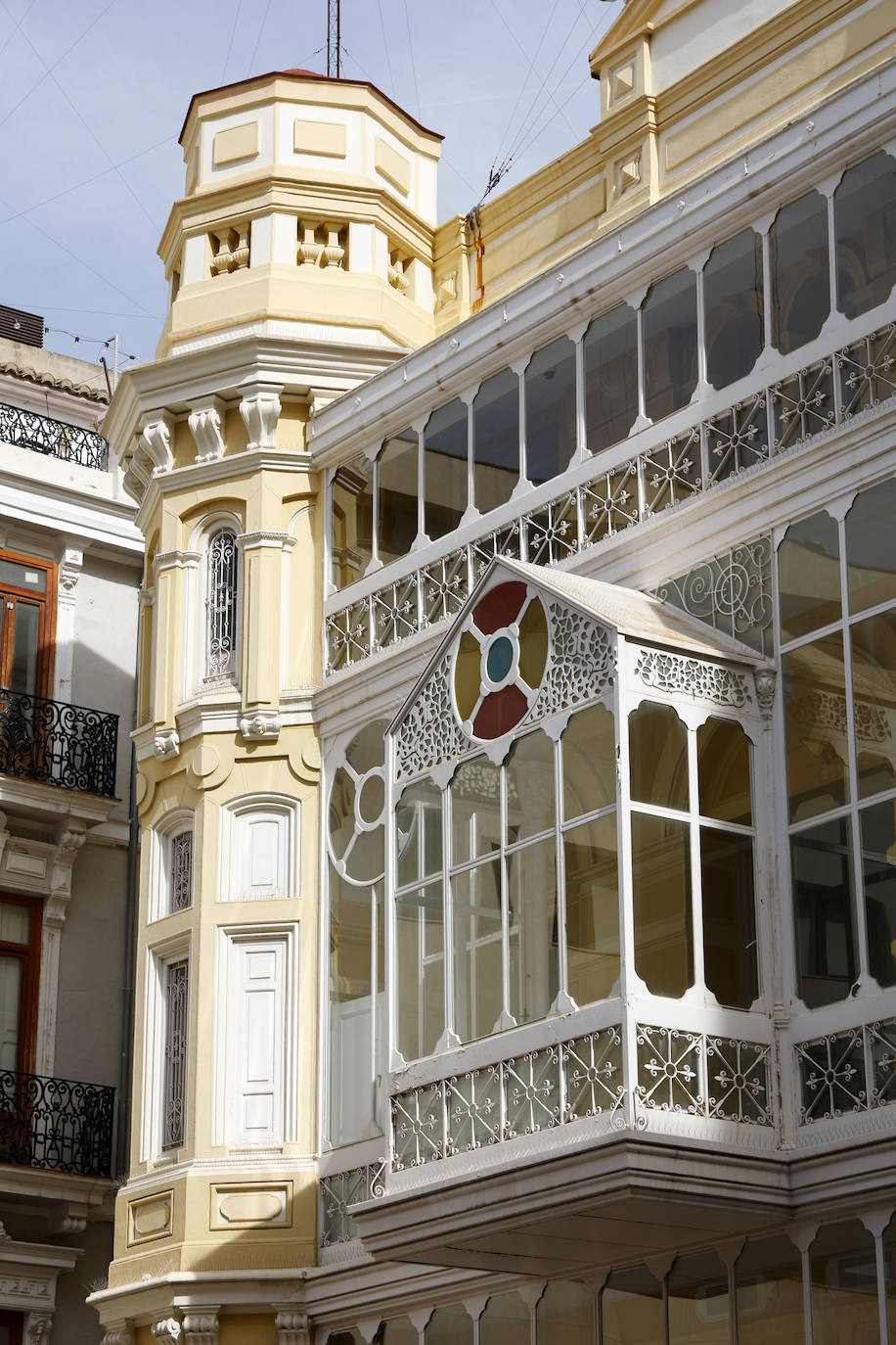 Un paseo por el Palacio Pescara de Valencia