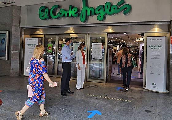 Un centro comercial en una imagen de archivo.