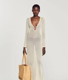 Imagen secundaria 2 - Vestido crochet de la nueva colección de Zara, choker tipo flor de Mango y vestido con transparencias de Sandro Paris.