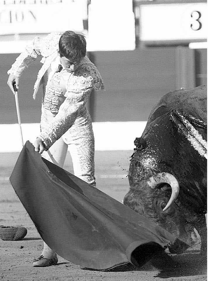 Fotos | La vida de Vicente Barrera, en imágenes: de torero a político