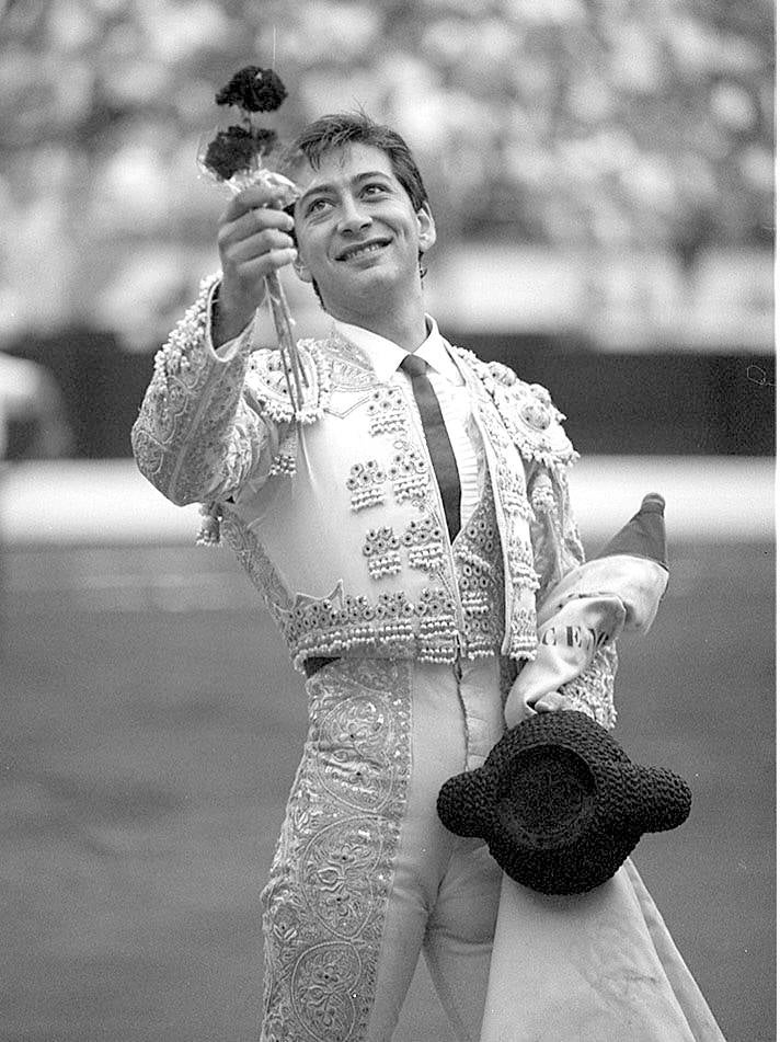 Fotos | La vida de Vicente Barrera, en imágenes: de torero a político