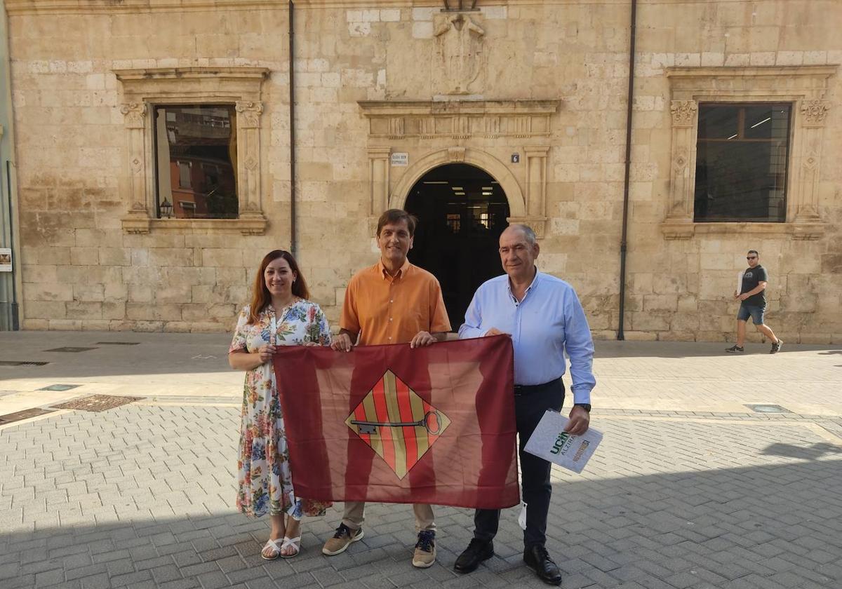 Líderes de los tres partidos que conformarán el nuevo gobierno de Alzira.