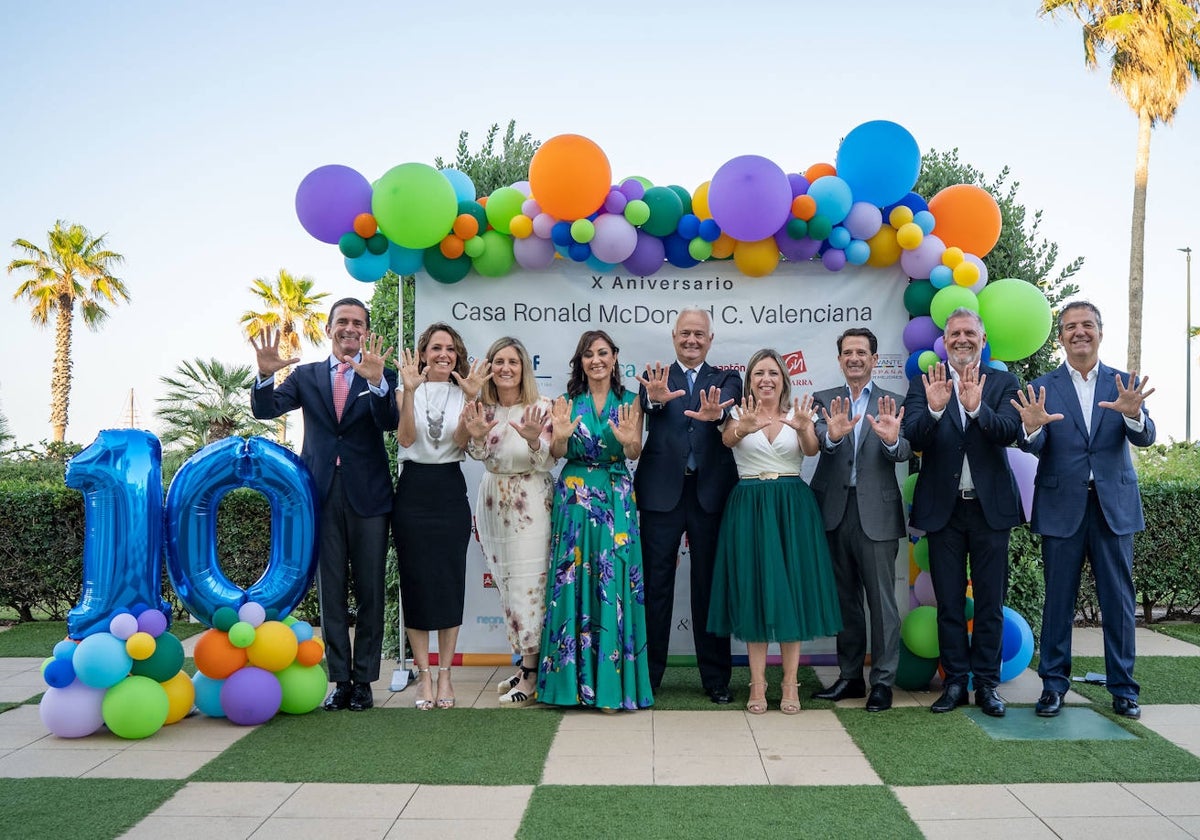 Justo Aznar, Carolina Ripoll, Nieves Ballesteros, Ana Belén Díaz, Francisco Guiral, Cristina Fernández, José Antonio Criado, José Julián Jópez y Baldemar Asensio.