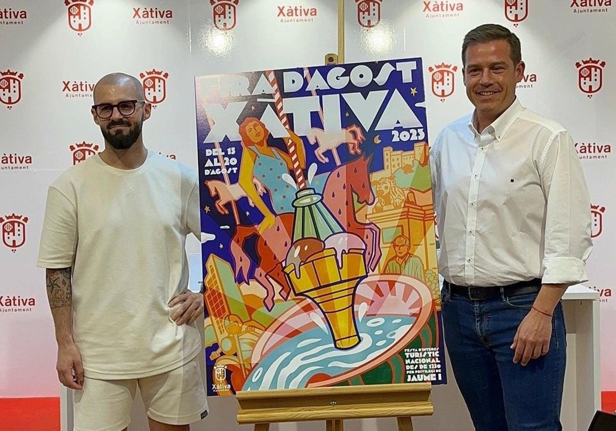 Presentación del cartel con el autor y el alcalde de Xàtiva.