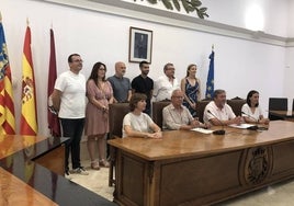 Diez de los integrantes del nuevo equipo de gobierno de Dénia.