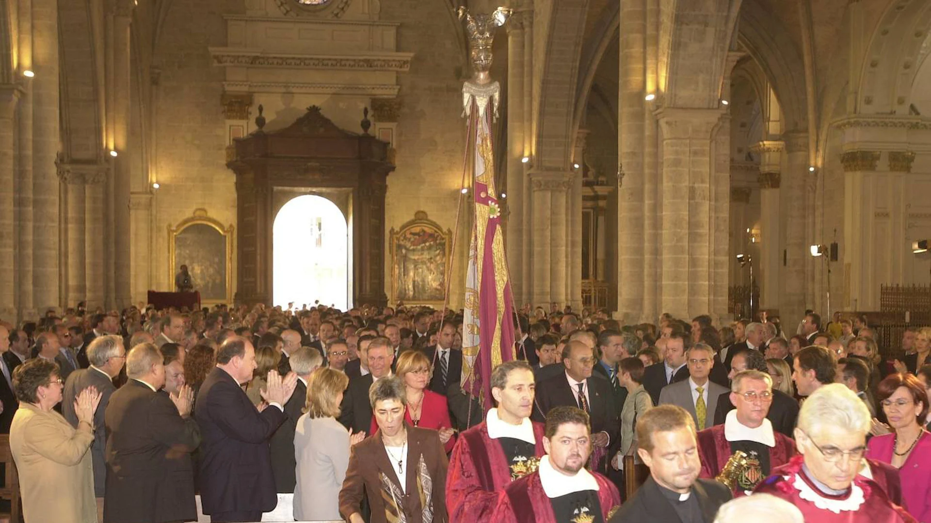 Valencia Mayoress Approves Motion to Bring Senyera Back to Cathedral for October 9 Festivities