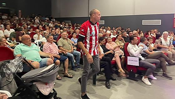 Algímia d'Alfara honra a su héroe Mateu Lahoz