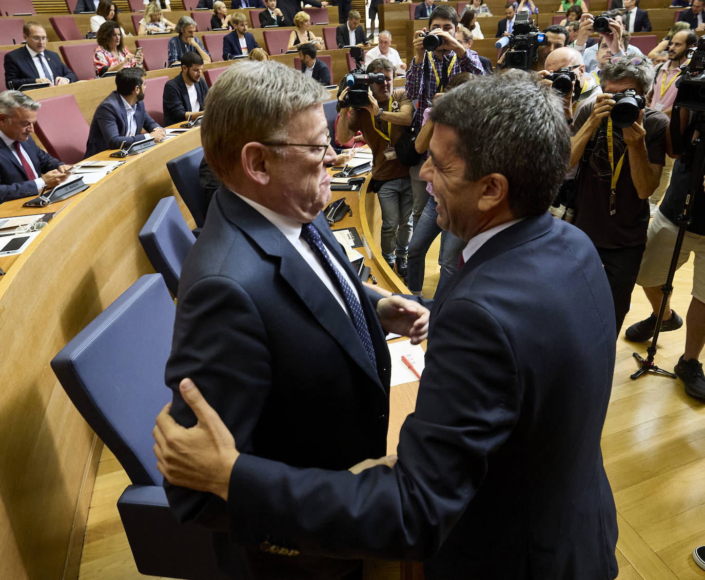 La Constitución de Les Corts Valencianes, en imágenes