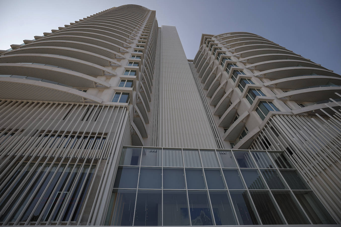 Fotos | Así es la torre Ikon de Valencia, diseñada por Ricardo Bofill