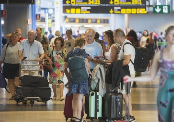 ¿Puedo irme de vacaciones al extranjero si estoy cobrando un subsidio del SEPE?