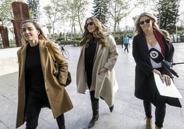 Las sobrinas de Rita Barberá, el día que acudieron a la Ciudad de la Justicia.